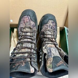 Danner Vital 8” Mossy Oak Break-Up Country Hunting Boots – Men’s 9.5 EE